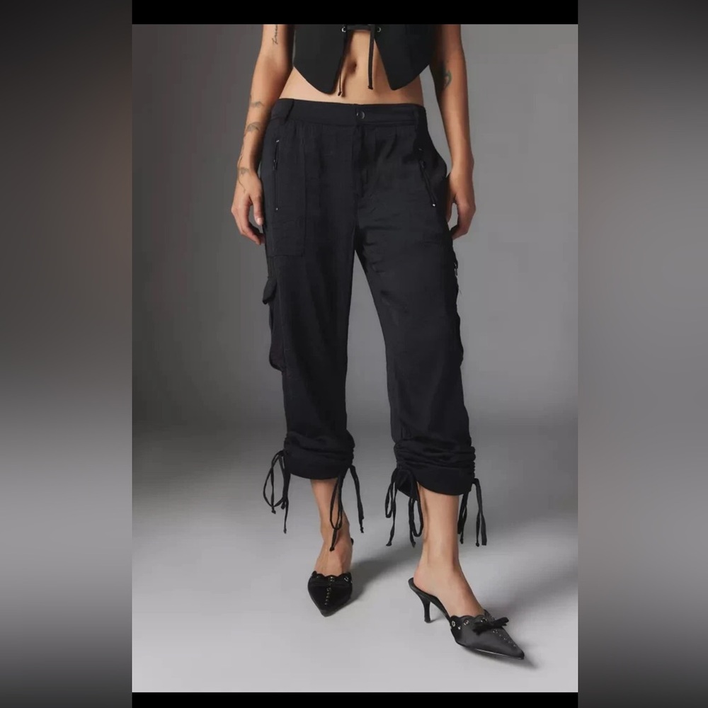 Silence + Noise Black Cara Cargo Pants - Size 0 - NWT